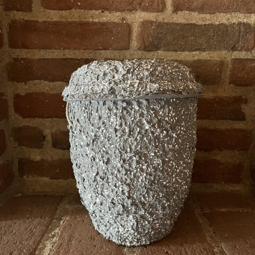 Søurne i papmaché