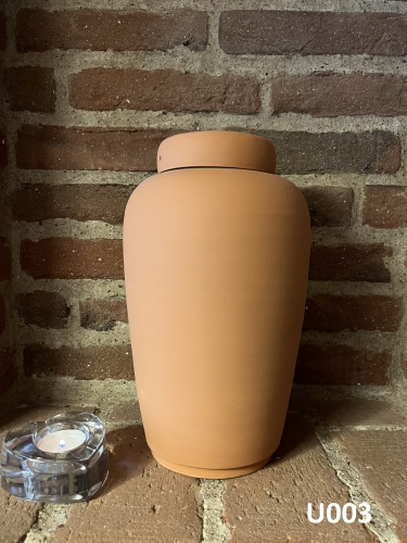 Terracotta lerurne